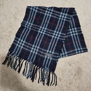 Vintage Burberrys Scarf Genuine Nova Check Lamb Wool Scarf